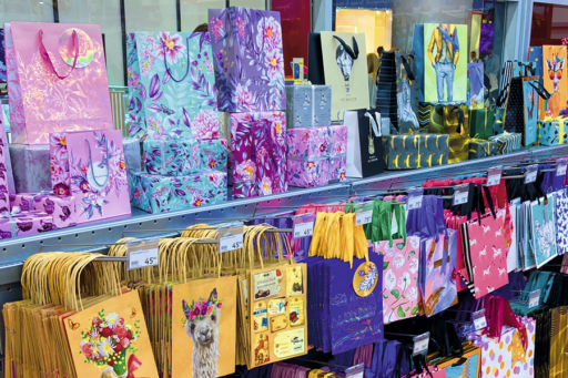 “Остров подарков” в АШАНе в “Кунцево Плаза”